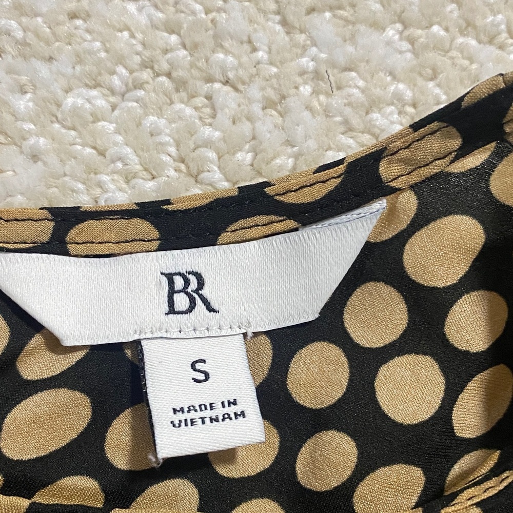 Banana Republic Black and Tan Patterned Blouse - Picture 9 of 16